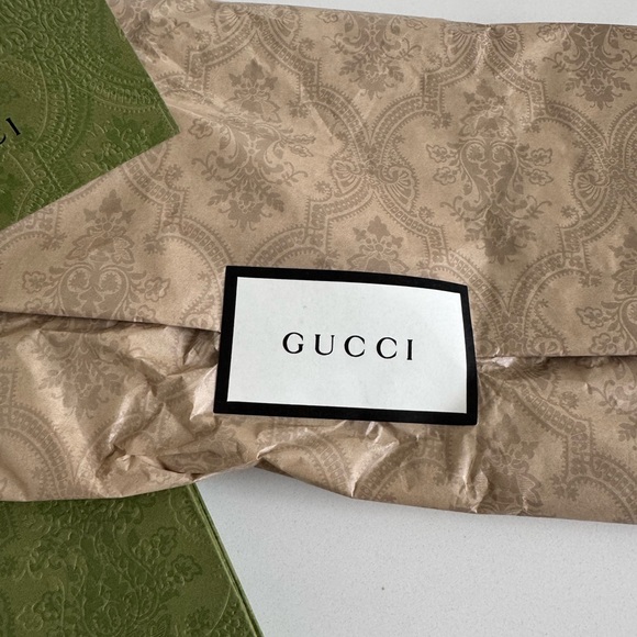 Gucci Green Gift Bag and Packaging Set - Picture 3 of 7